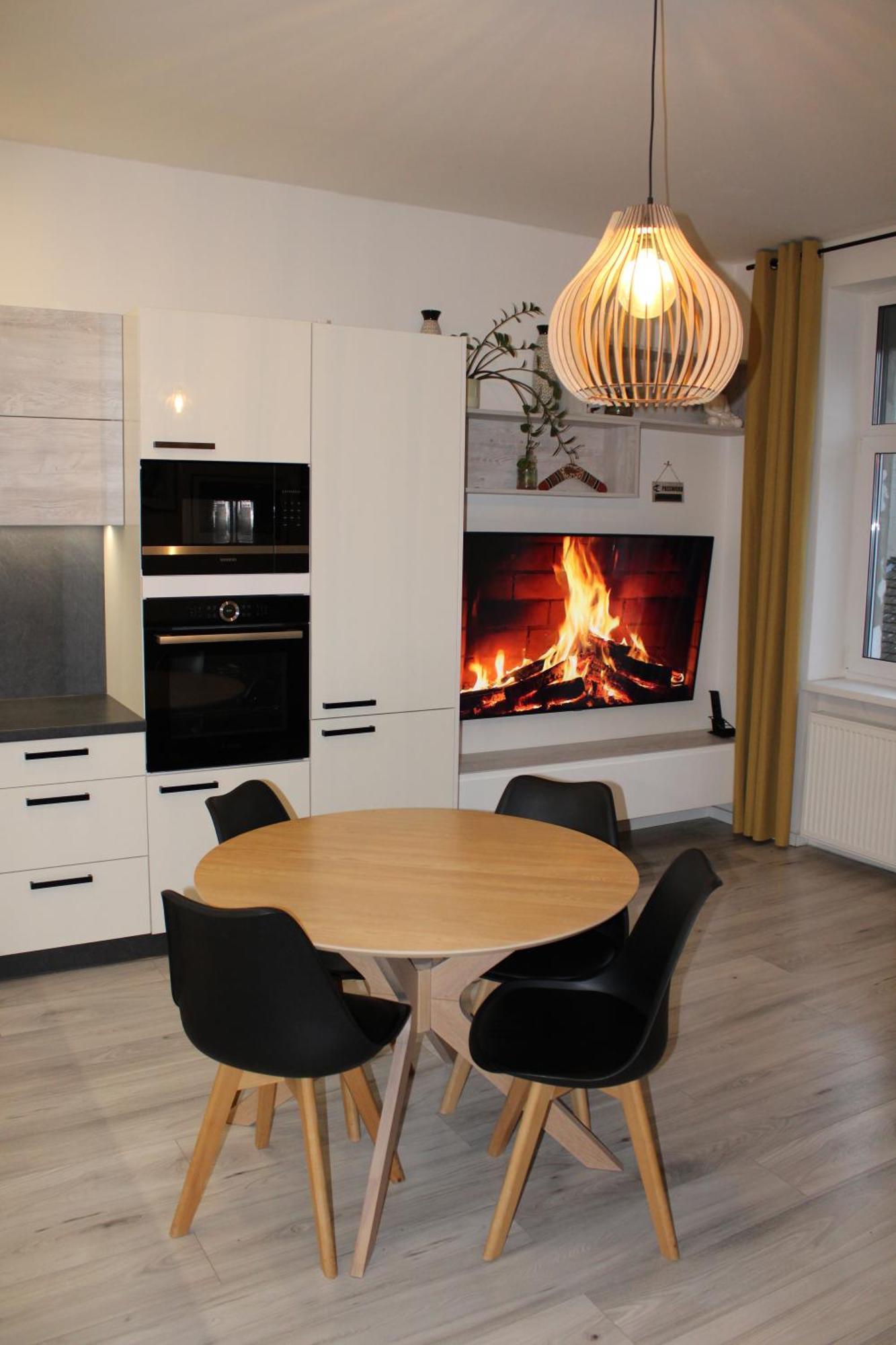 Lovely 2-Bedroom Apartment In Centre Of Bratislava Luaran gambar