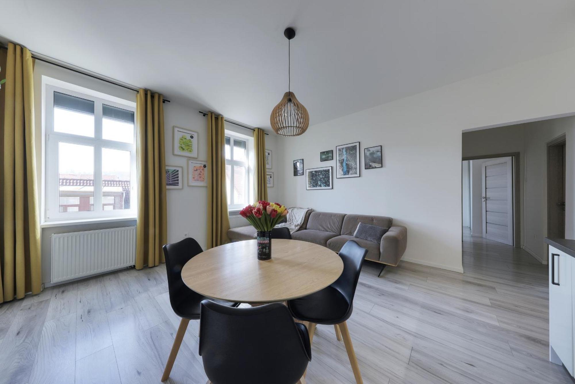 Lovely 2-Bedroom Apartment In Centre Of Bratislava Luaran gambar